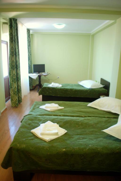Curtea Brancoveneasca Hotel Constança Quarto foto