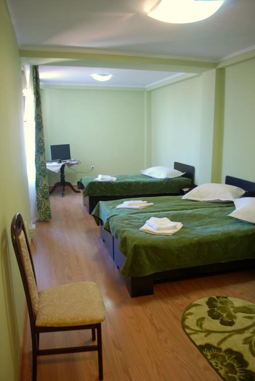 Curtea Brancoveneasca Hotel Constança Quarto foto