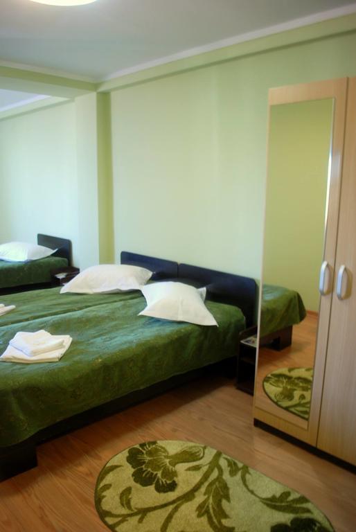Curtea Brancoveneasca Hotel Constança Quarto foto